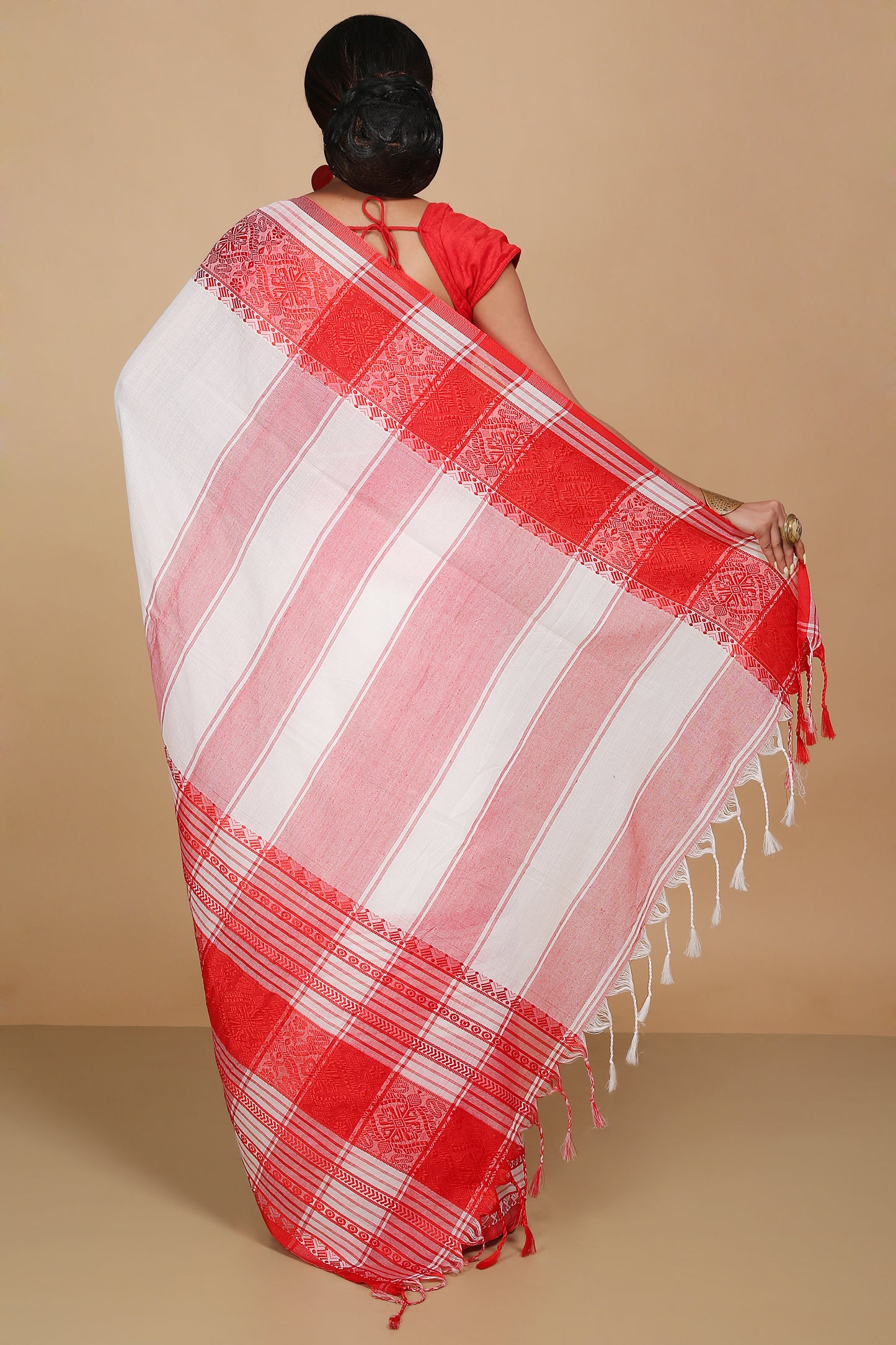 mahapar cotton saree (White)